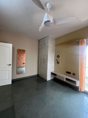 Room in 2 BHK Apartment at Centreo , Kanakapura Road – for Sale