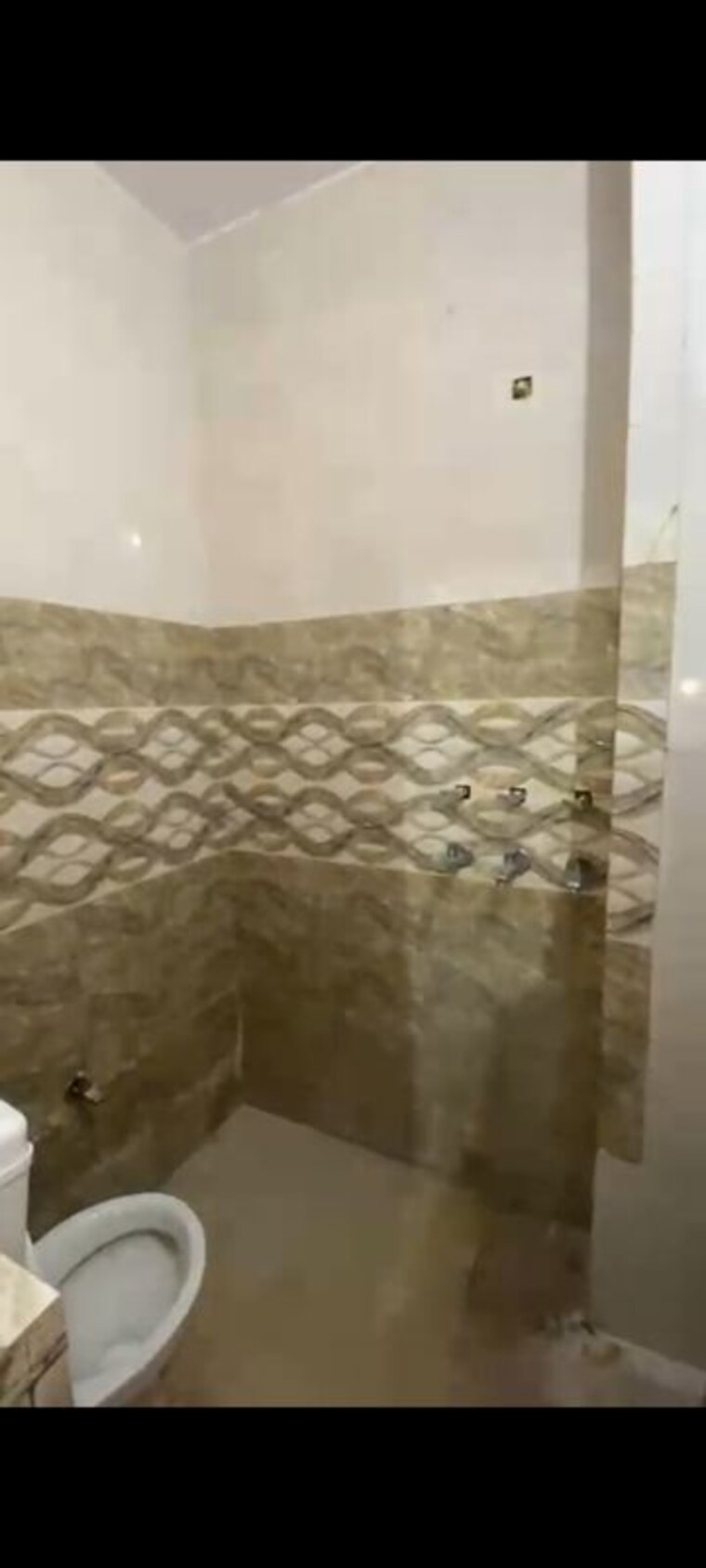 Bathroom, sector 36 greater noida 2 Bedroom 800 Sq.Ft. Builder Floor In Sector 36 Greater Noida Greater Noida 10358164