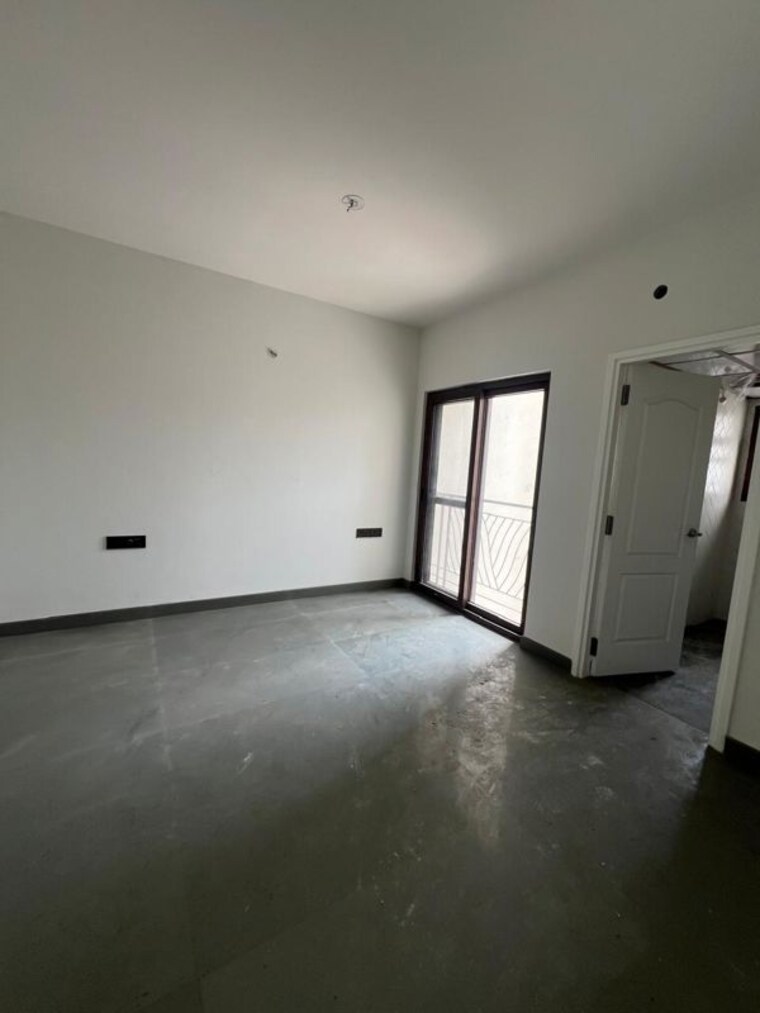 Room, centreo 3 Bedroom 2100 Sq.Ft. Apartment In Kanakapura Road Bangalore 10358176