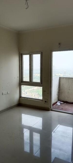 Room in 2 BHK Apartment at Siddharth Vihar – for Sale