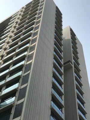 Staircase in 6+ BHK Apartment at Rustomjee Seasons Bandra East, Bandra East – for Rent