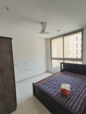 Bedroom in 3 BHK Apartment at Hiranandani Estate, Ghodbunder Road – for Rent