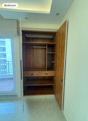 Furnished Amenities in 4 BHK Apartment at Rishita Mulberry Heights, Sushant Golf City – for Rent