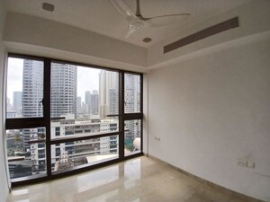 Room in 4 BHK Apartment at Lodha The Park, Worli – for Rent
