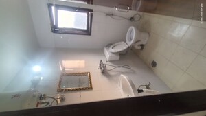 Furnished Amenities in  Apartment at Raheja Atlantis, Sector 31 – for Rent