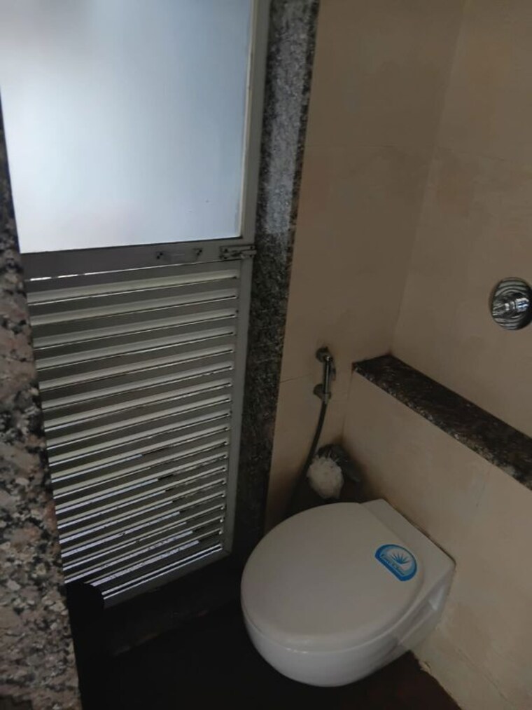 Bathroom, parth-magnus 4 Bedroom 1500 Sq.Ft. Apartment In Sanpada Navi Mumbai 10358218