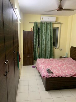 2 BHK + Study Room Apartment For Rent in Pratha Pushpa Society