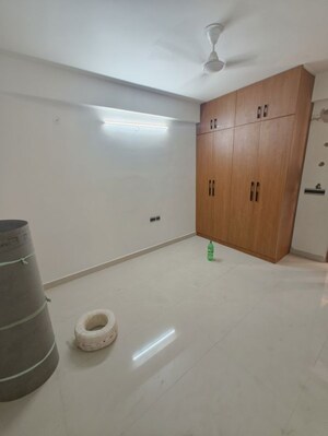 Furnished Amenities in 3 BHK Apartment at Platinum Greens Mansarovar, Mansarovar – for Rent