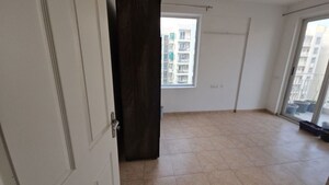 Room in 3 BHK Apartment at Sushma Joynest ZRK, Ghazipur – for Rent