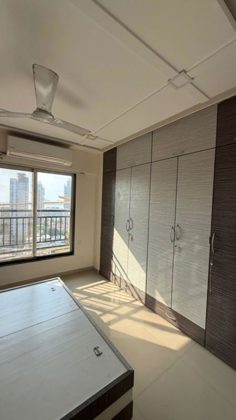 Room, sugee-hiranya 3 Bedroom 1000 Sq.Ft. Apartment In Dadar West Mumbai 10358293