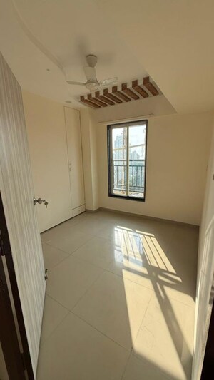 Room in 3 BHK Apartment at Sugee Hiranya, Dadar West – for Rent
