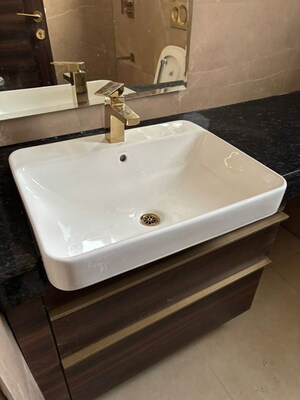 Bathroom in 3.5 BHK Apartment at Smart World Orchard, Sector 61 – for Sale