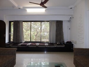 Living Room in 5 BHK Apartment at Swastik Park, Chembur – for Rent