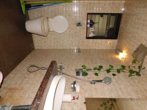 Bathroom in 5 BHK Apartment at Swastik Park, Chembur – for Rent