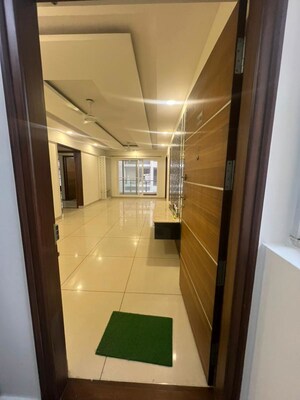 Bathroom in 3 BHK Apartment at Meenakshi Greens, Jp Nagar – for Rent