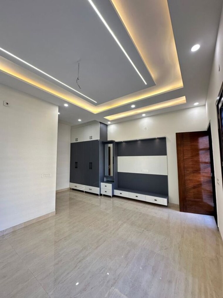Room, patiala road 3 Bedroom 125 Sq.Yd. Independent House In Patiala Road Zirakpur 10358378