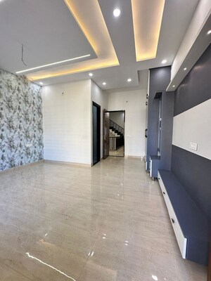 Room in 3 BHK Independent House at Patiala Road – for Sale