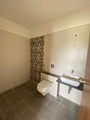 Bathroom in 3.5 BHK Apartment at Guardian The Palladium, Kothrud – for Rent