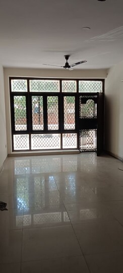 3.5 BHK + Servant Room Builder Floor For Rent in Ardee Pavilion Villas