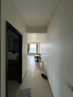 2.5 BHK + Store Room Apartment For Rent in Oberoi Realty Woods