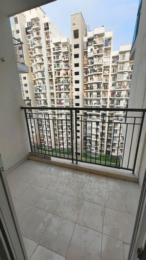 2.5 BHK Apartment – Exterior View View at Gulshan Botnia, Sector 144 - for Rent