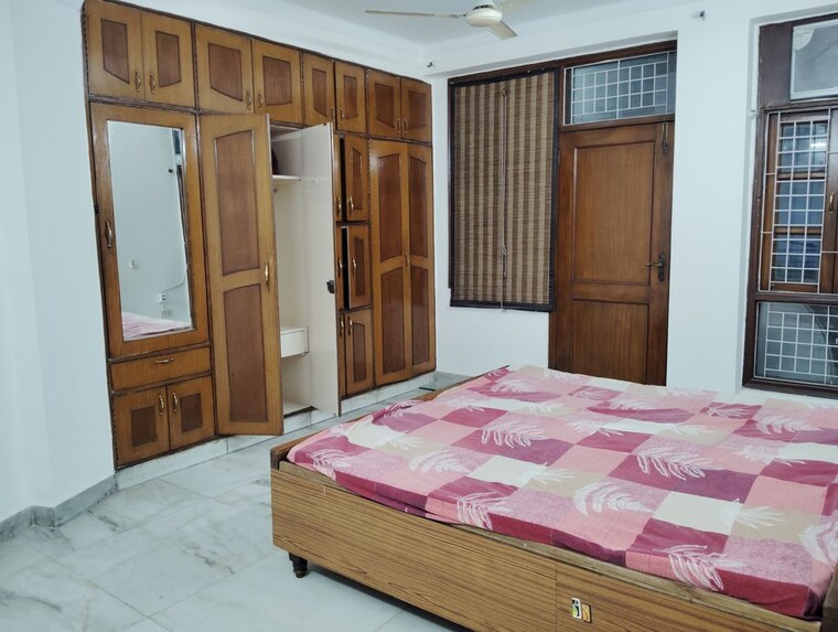Bedroom, kalkaji 3 Bedroom 1350 Sq.Ft. Builder Floor In Kalkaji Delhi 10358475