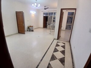 Room in 3 BHK Apartment at Arcade 48, Sector 48 – for Sale