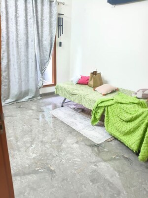 Bedroom in 2 BHK Builder Floor at Ansal Plaza Gurgaon, Palam Vihar – for Rent