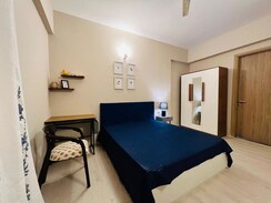 3 BHK + Pooja Room,Servant Room,Study Room,Extra Room,Basement,Store Room Apartment For Rent in Mahindra Luminare