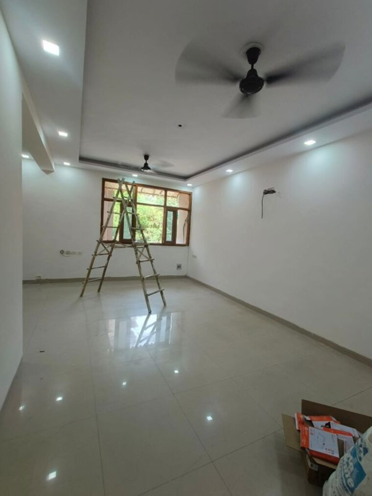 Room, sector 18a dwarka 4 Bedroom 2250 Sq.Ft. Apartment In Sector 18a Dwarka Delhi 10358517