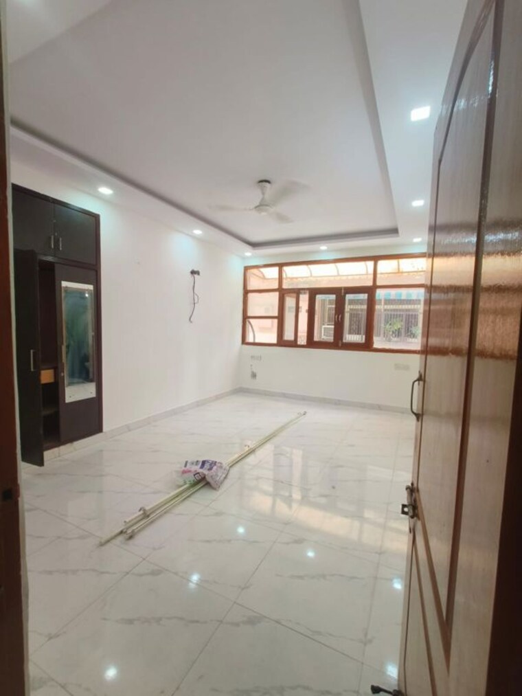 Room, sector 18a dwarka 4 Bedroom 2250 Sq.Ft. Apartment In Sector 18a Dwarka Delhi 10358517