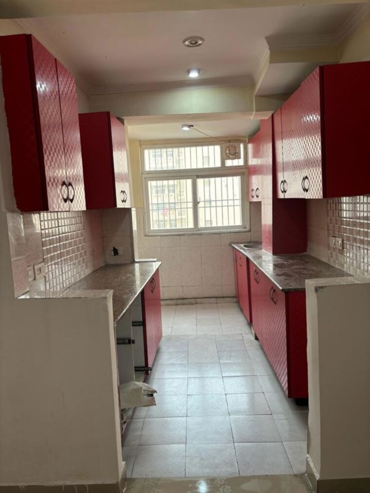 Kitchen, amrapali-silicon-city 2.5 Bedroom 1180 Sq.Ft. Apartment In Sector 76 Noida 10358536