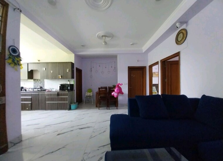 Hall, sector 108 6+ Bedroom 167 Sq.Mt. Independent House In Sector 108 Noida 10358557