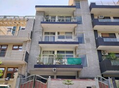 6+ BHK + Pooja Room,Servant Room,Study Room,Extra Room Independent House For Sale in Sector 108