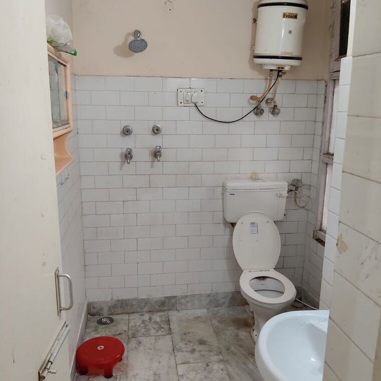 Bathroom, mansa devi 3 Bedroom 2800 Sq.Ft. Independent House In Mansa Devi Panchkula 10358615