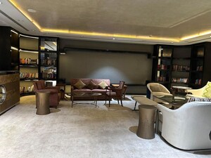 Gym in 4 BHK Apartment at Indiabulls Blu, Worli – for Rent