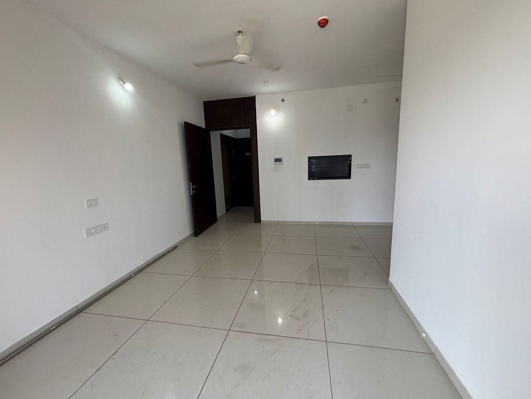 3 BHK + Pooja Room 1300 Sq.Ft. Apartment in Gulmohar Queenstown Kharadi