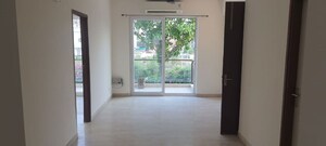 Room in 3 BHK Apartment at BPTP Astaire Gardens, Sector 70a – for Rent