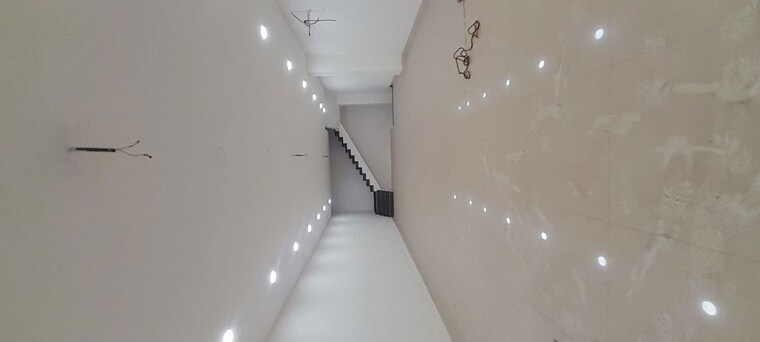 undefined, devendra nagar Commercial Showroom 6500 Sq.Ft. In Devendra Nagar Raipur 10355970