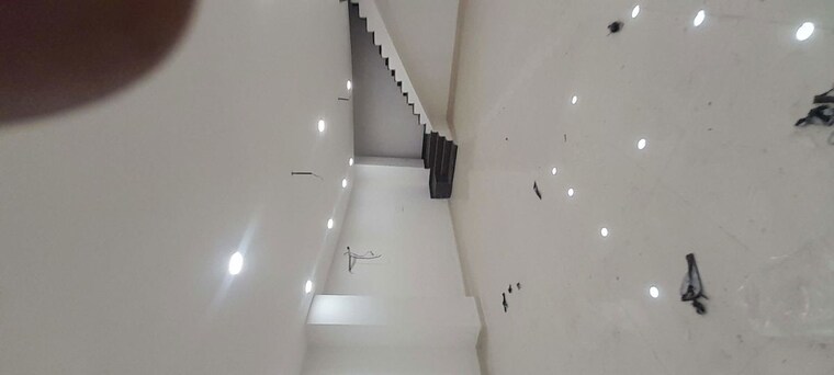 undefined, devendra nagar Commercial Showroom 6500 Sq.Ft. In Devendra Nagar Raipur 10355970