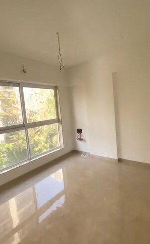 Room in 3 BHK Apartment at MDM Zion, Andheri West – for Rent