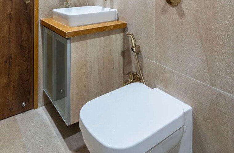Bathroom, kandivali east Pg For Girls In Kandivali East 10358685