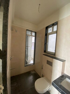 Room in 2 BHK Apartment at Lodha Amara, Kolshet Road – for Rent
