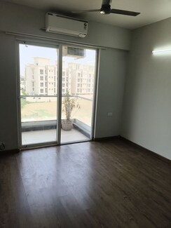 3 BHK Apartment For Rent in Signature Global City