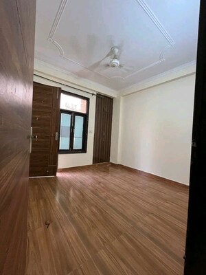 Room in 1 BHK Apartment at Palm Residency Chhatarpur, Chattarpur – for Rent