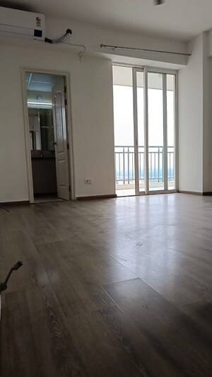 Room in 2 BHK Apartment at Godrej Aria, Sector 79 – for Rent