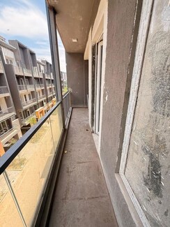 2.5 BHK + Pooja Room Apartment For Rent in Smart World Orchard