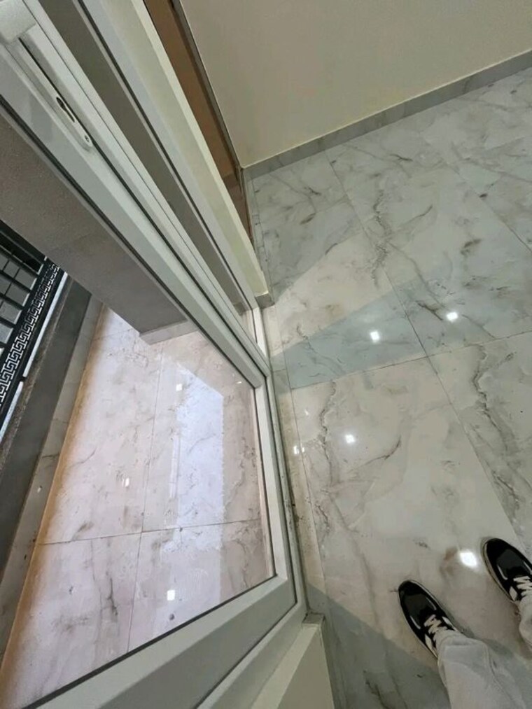Balcony, chattarpur 2 Bedroom 1000 Sq.Ft. Apartment In Chattarpur Delhi 10358728