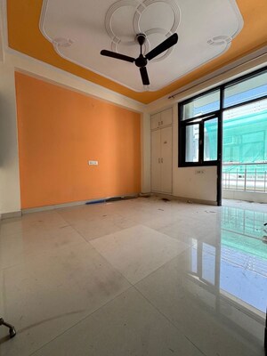 Room in 1 BHK Builder Floor at Chattarpur – for Rent