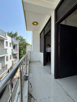 Balcony in 1 BHK Builder Floor at Chattarpur – for Rent
